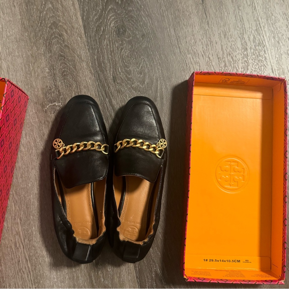 Tory Burch loafer